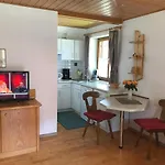 Haus Petra Apartman *